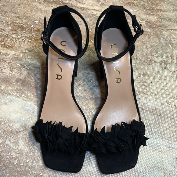 Unisa women’s black chunk heel micro suede square toe heel. Size 7. - Picture 3 of 8